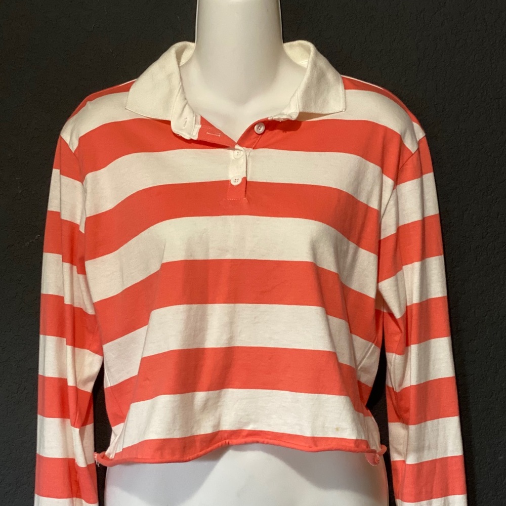 Long sleeve crop top